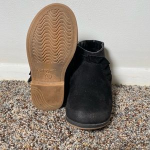 Cat & Jack Black Suede ankle boots s8